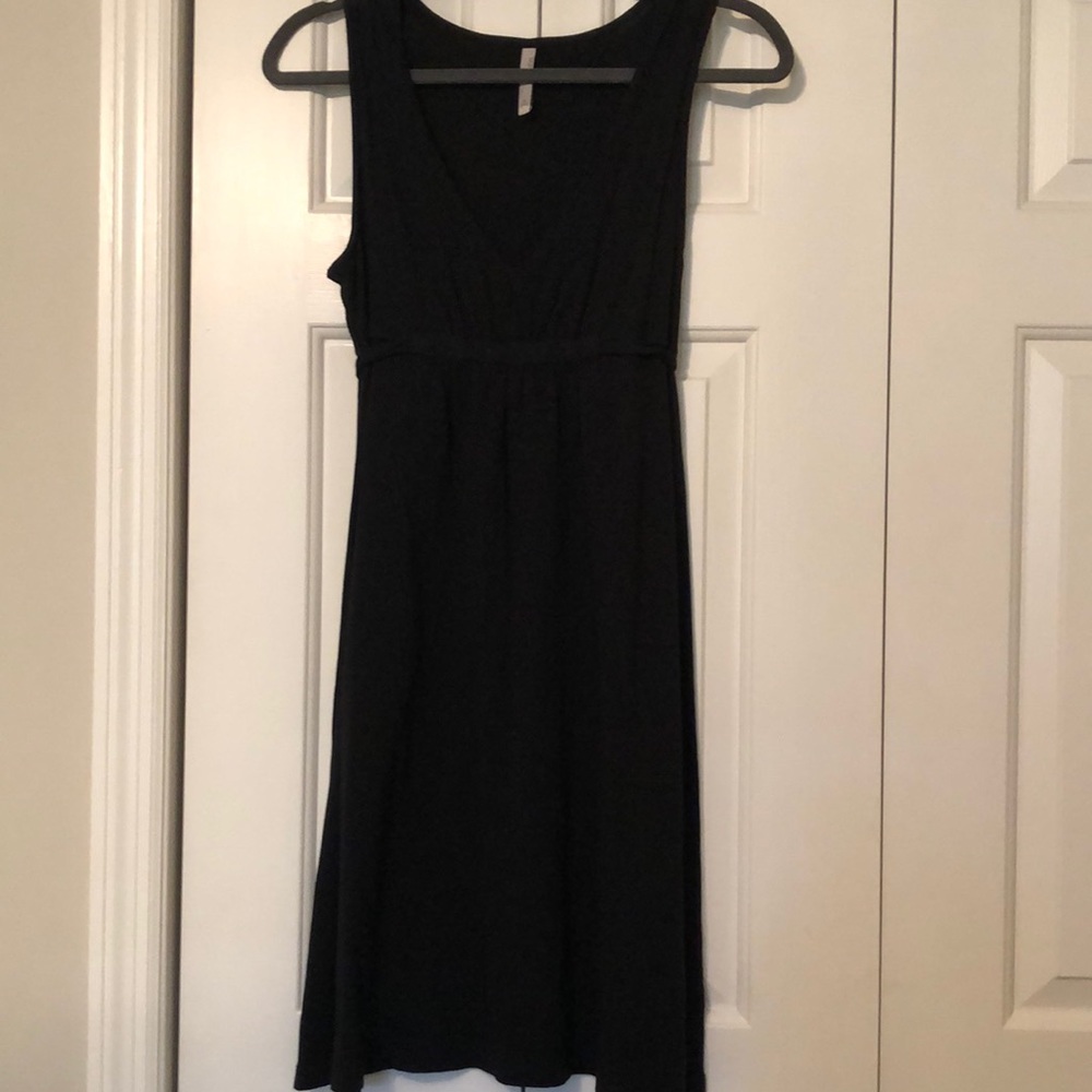 Old Navy Basic Black Swing dress